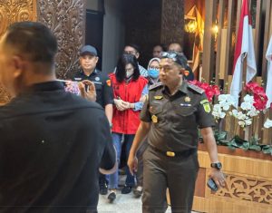 ibu-dan-pengacara-ronald-tannur-segera-diadili-berkas-perkara-dilimpahkan-ke-kejari-jakpus